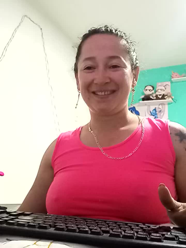 gran chorro - vidéo du modèle de showcams emilypoppy3