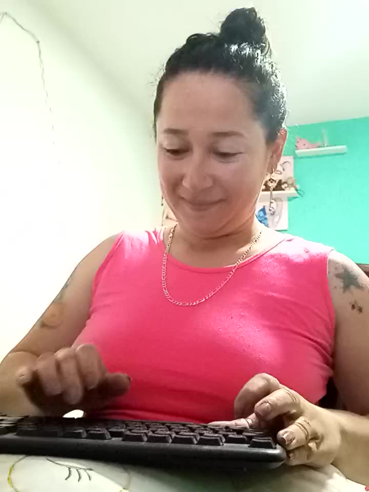 quick and anal sex - vidéo du modèle de showcams emilypoppy3