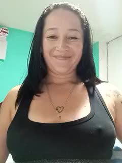 A bit of a Russian handjob - vidéo du modèle de showcams emilypoppy3