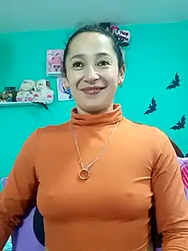 You want to see my ass closely? - video by emilypoppy3 cam model