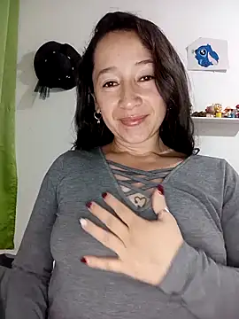 Cum - Video von emilypoppy3 Cam-Model