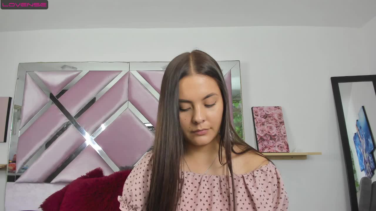 Fuck pussy with dildo deep - video by Murieel_69 cam model
