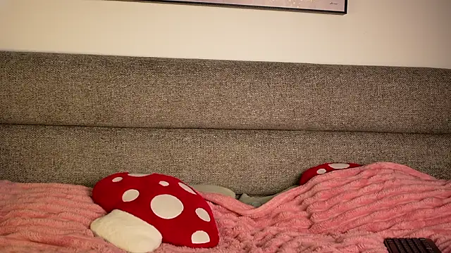 hey beautiful feet in socks and a little dressing up - video by TV_Luna cam model