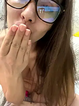 Private Show – video od webkamerové modelky TeenieM