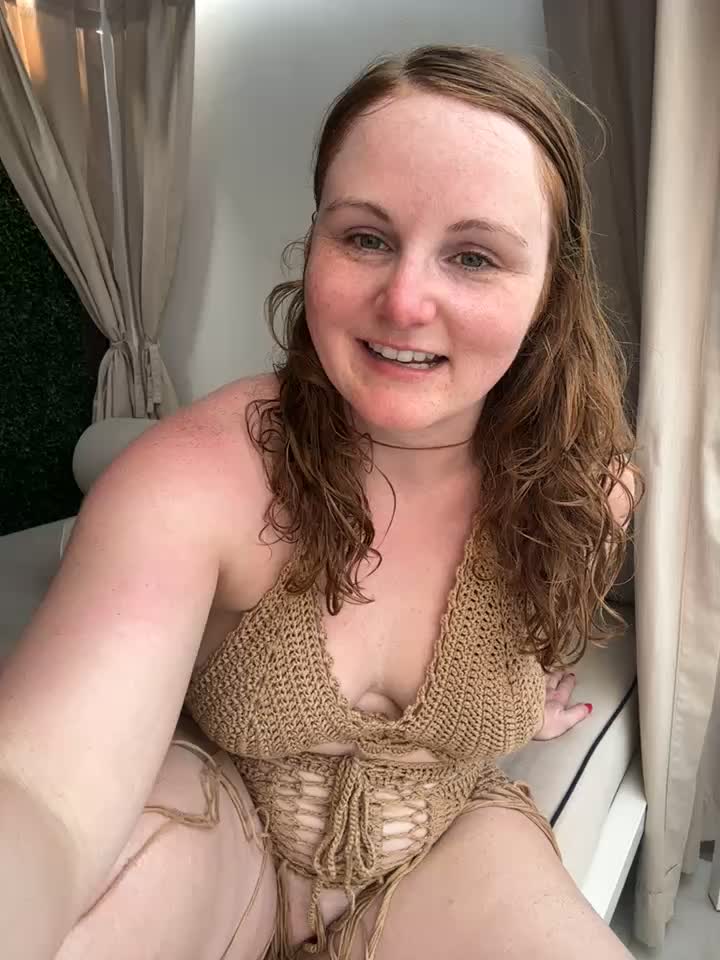 Private Show - Posing For Custom Pictures On Hotel Balcony