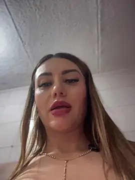 Squirt show - Miss_ary 캠 모델의 동영상