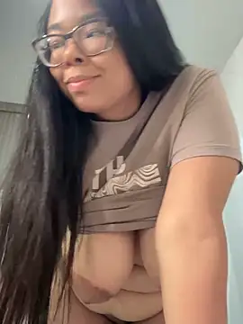 RUB MY PUSSY WET - video by XMara cam model