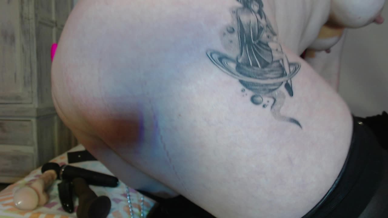 SQUIRT AND CUM ANAL - Ammy_lee_69主播的视频