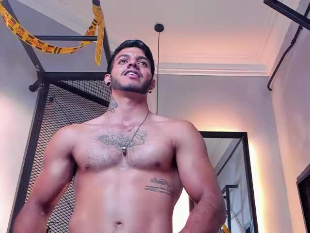 my special cum in mouth toy! - video van JuanBlade cam-model