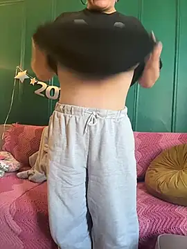 POV: Thick muscle girl strips and plays
