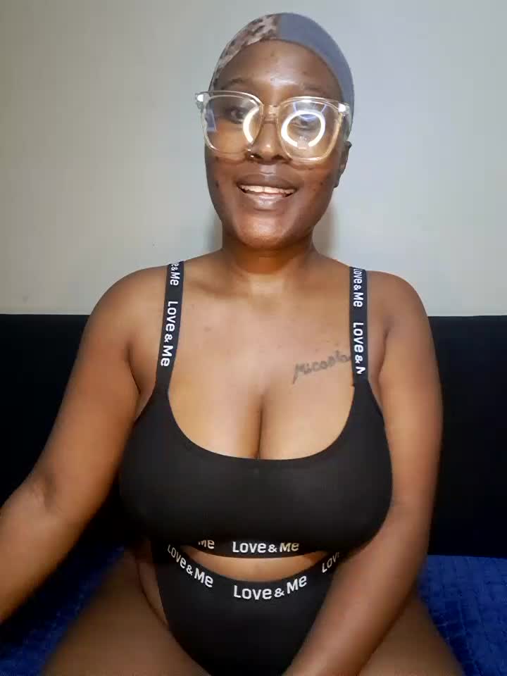 [30 Apr 04:59] Private Show - video IAm-the-1st-Dota kameramallilta