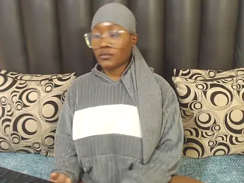 [13 Feb 16:10] Private Show - video IAm-the-1st-Dota kameramallilta