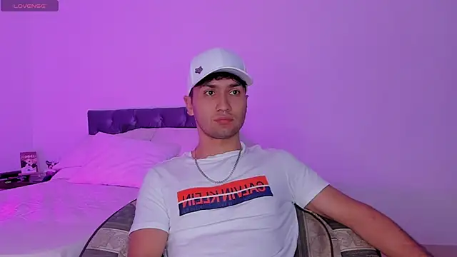 pvt big load of cum - วิดีโอโดย Valerio_James7 โมเดลแคม