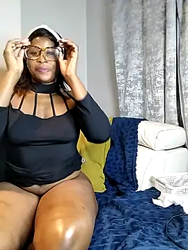 [28 Mar 20:35] Private Show - video by Nattybae009 cam model