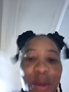 [2 May 00:35] Private Show - วิดีโอโดย QueenBaexx โมเดลแคม