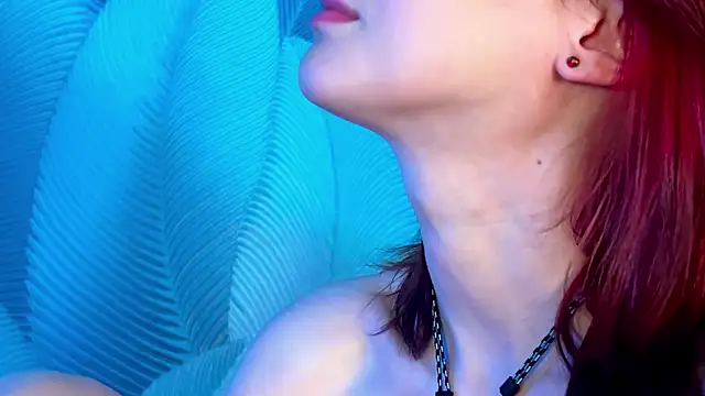 sucking toes asmr – video od webkamerové modelky _ccrystaa_