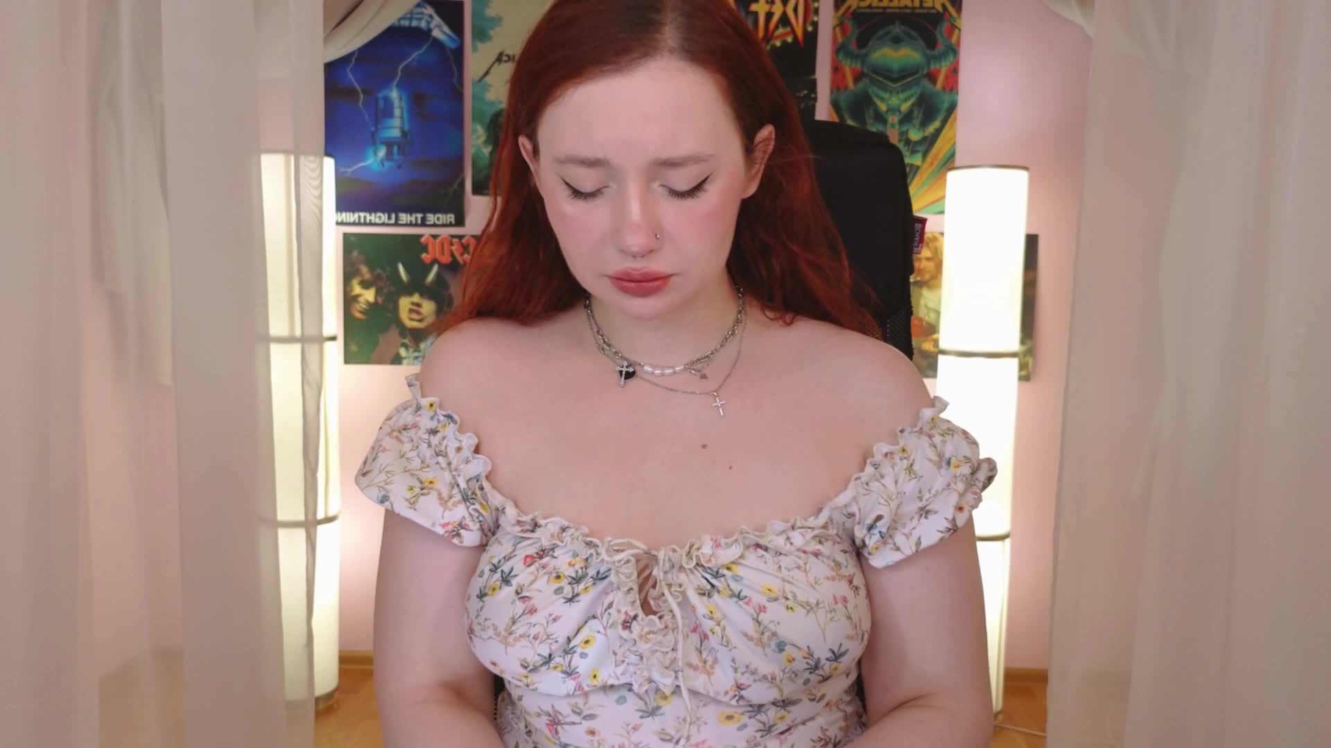 [31 Jul 08:37] Private Show - video by carolina_elf cam model