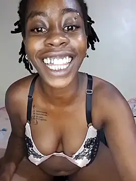 [6 Apr 18:25] Private Show - video by lilfatass_medusa cam model