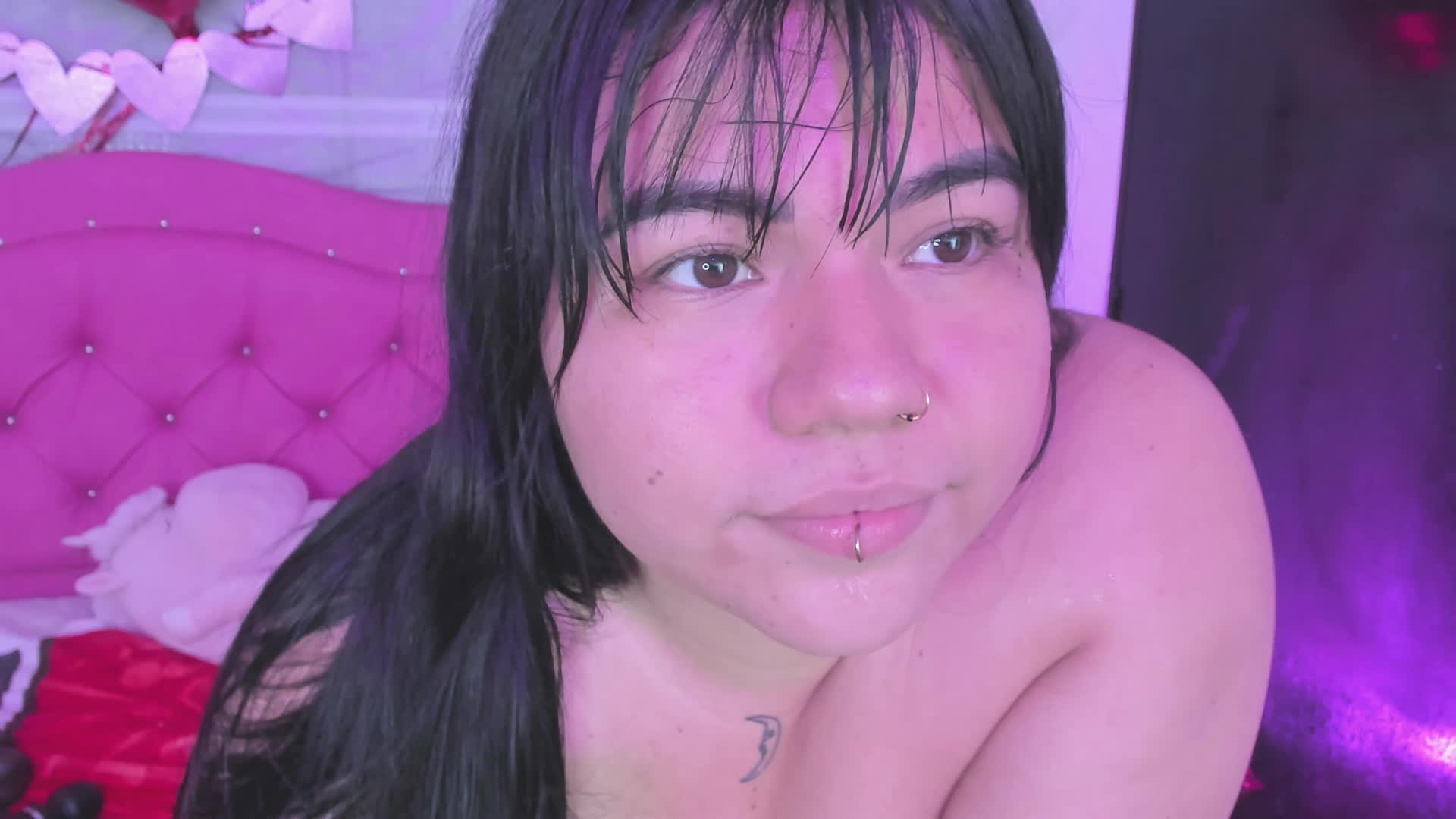 ] Private Show: I show my hairy holes and saliva in my hairy armpits - video by Samanta_Bigboos cam model