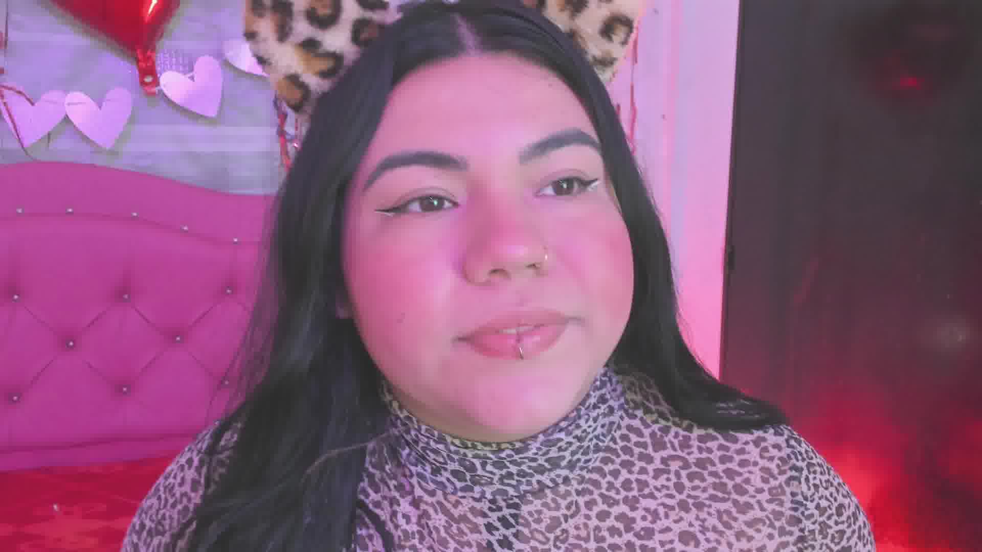 Private Show- hairy ass doggy farts, domi in pussy - video by Samanta_Bigboos cam model