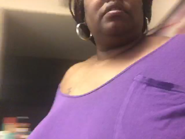 I flashed him while cooking – видео вебкам-модели msyvette1970@xh