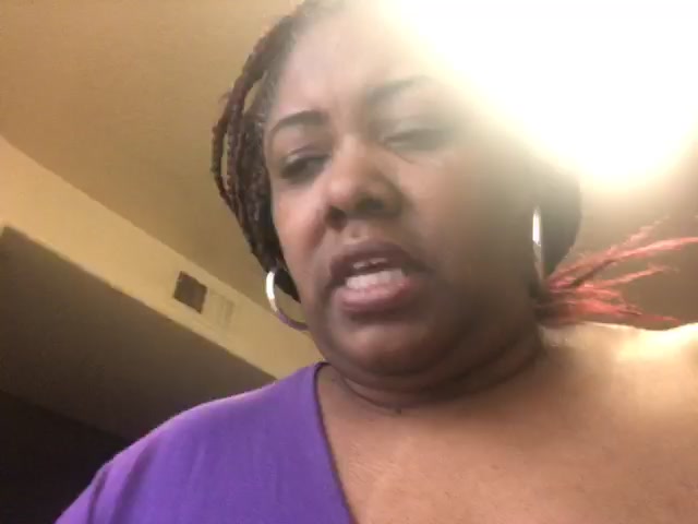 Trying to Cook but yall won't let me – видео вебкам-модели msyvette1970@xh