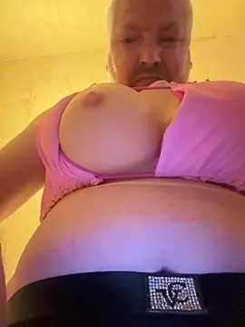 [22 Nov 00:36] Public Show - Video von Sirina80 Cam-Model