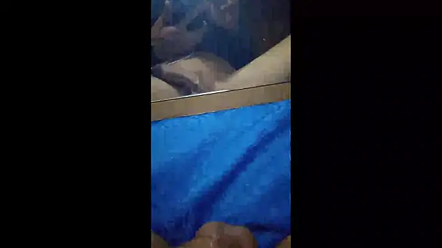 [13 Feb 20:44] Public Show - video oleh 008Alexande kamera model