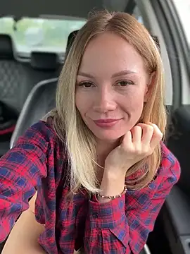 Play with pussy, fuck pussy, doggy, twerk - video by LavenderHot cam model