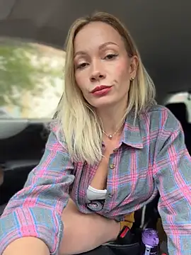 I step on the gas and masturbate my legs in stockings