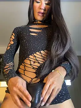 [1 Aug 03:43] Public Show - valeng_doll 캠 모델의 동영상