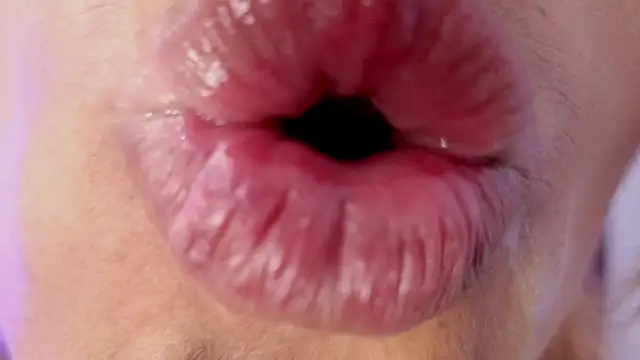 I kiss you - Vídeo de elena_detroya, modelo de vídeos