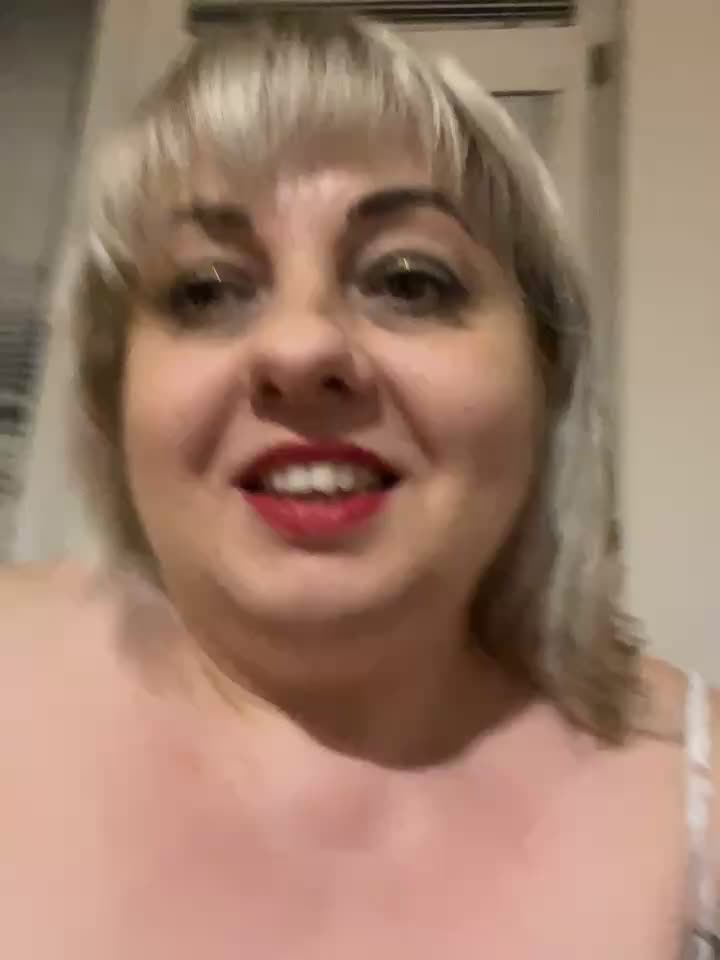 [27 Jan 20:48] Private Show - clip cu LanaSoftt model videochat
