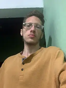 [24 Jun 22:54] Public Show - video by SOYMRX cam model