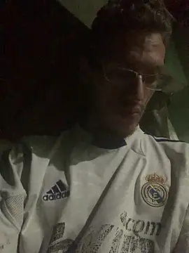 [1 Jul 22:36] Public Show - video by SOYMRX cam model