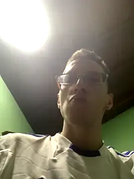 [5 Jul 19:11] Public Show - video by SOYMRX cam model