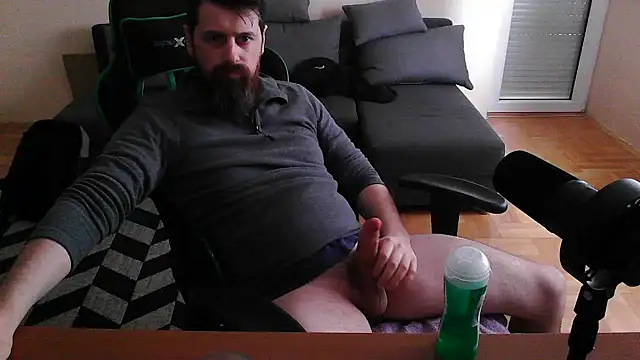 [23 Jan 13:45] Private Show - vidéo du modèle de showcams DickStaza