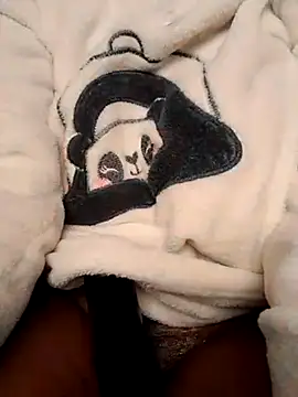 [14 Jun 01:54] Private Show - video di QUEENZAZA modella di cam