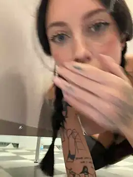 2 STRANGERS HAVE SEX in cabin and I JOIN - video by Melissa_crazy cam model