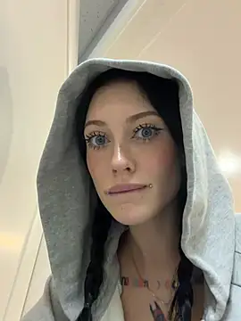 Undress naked in supermarket! - video by Melissa_crazy cam model