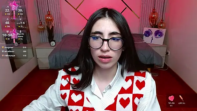 I lick my feet with a lot of saliva 💧 – видео вебкам-модели LenaRoses