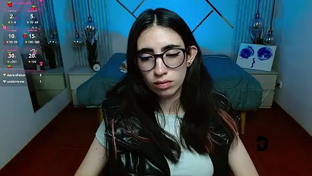 striptease 💕 – видео вебкам-модели LenaRoses