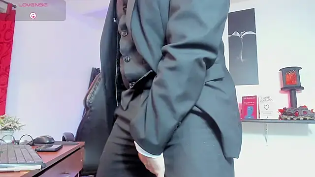 NAKED + PLAY DICK - video av Jerry_hot1 cam model