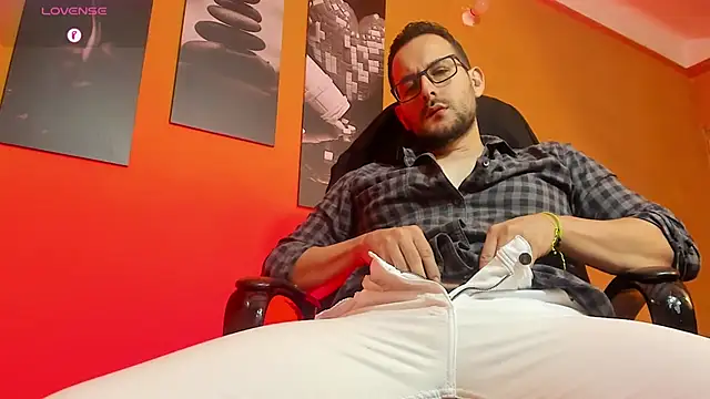 [6 Dec 07:24] Public Show - video av Jerry_hot1 cam model