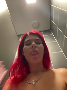 Lick my creamy pussy - video by RiriRoseey cam model