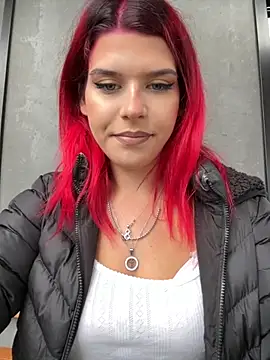 Play in the store bathroom - video by RiriRoseey cam model