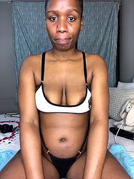 [1 Jan 18:24] Private Show - vídeo de Kinkyy_ modelo de câmara