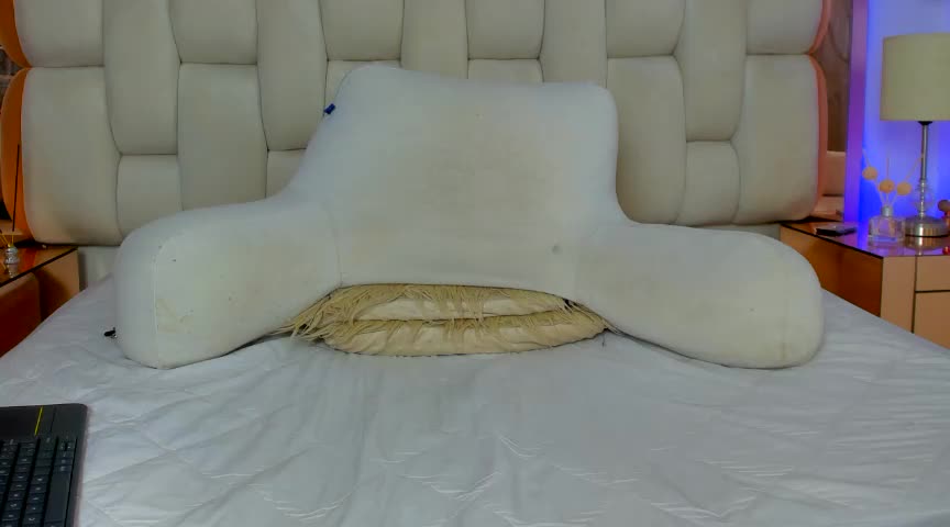 [15 Jul 13:55] Private Show - video by emilyparkerr01 cam model