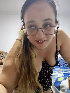Deepthroat and fuck doggy back side and face camara - video by SweetCat_and_Jhonny cam model