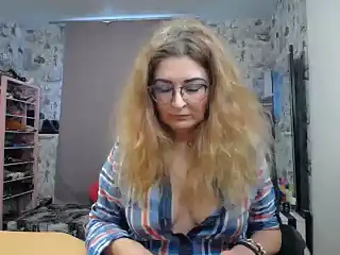 Stream Quality Sucks ;) plot also missing ;) - video by Helen1974 cam model